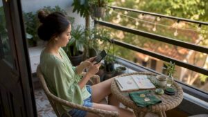Read more about the article The Role of Social Commerce in E-Commerce Growth 2026
